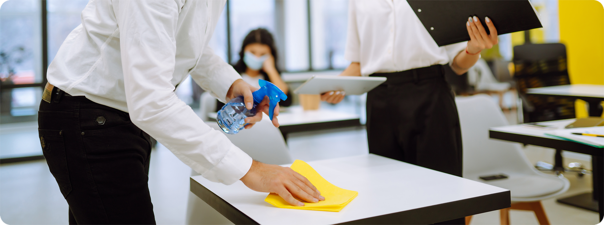 Maintaining Cleanliness Between Professional Services